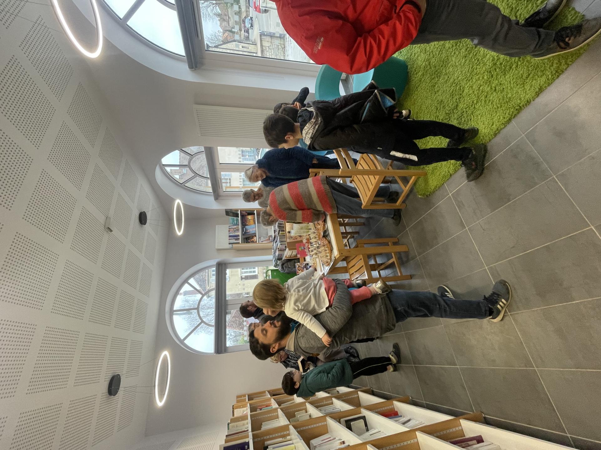 La bibliothèque a offert la galette - 25 janvier 2023